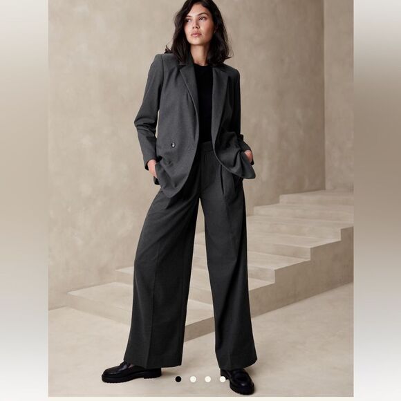 Banana Republic Pants - Banana Republic WIDE-LEG FLANNEL TROUSER